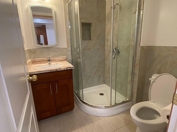 5th image of 2320 Vicente St #2320A