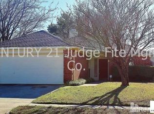 229 High Pointe Ln, Cedar Hill, TX 75104