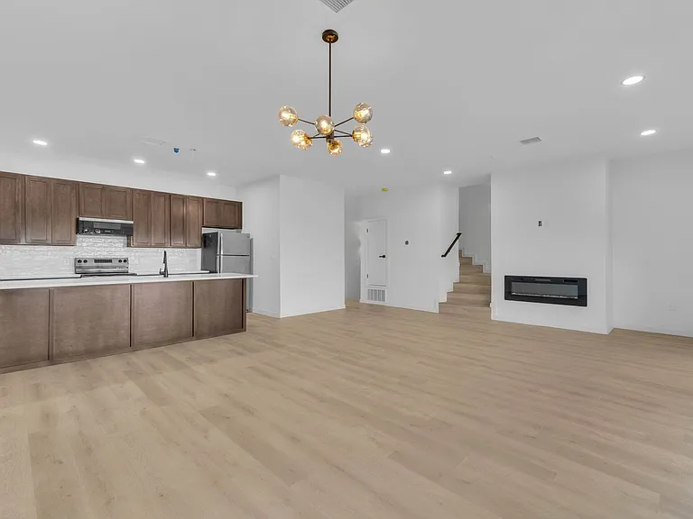 1519 Golden Hill Ter — Photo 57