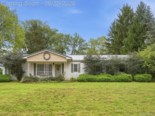 5370 Hollow Corners Rd, Dryden, MI 48428