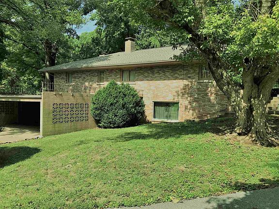 3rd image of 3850 Rodenberg Ave