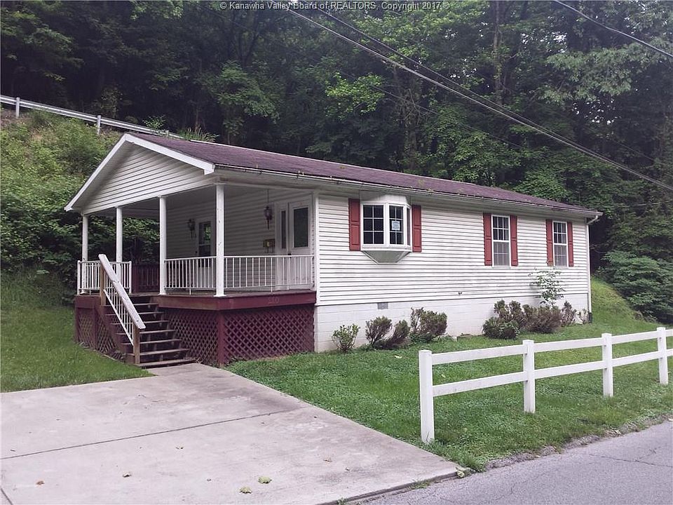 1st image of 220 Wertz Ave