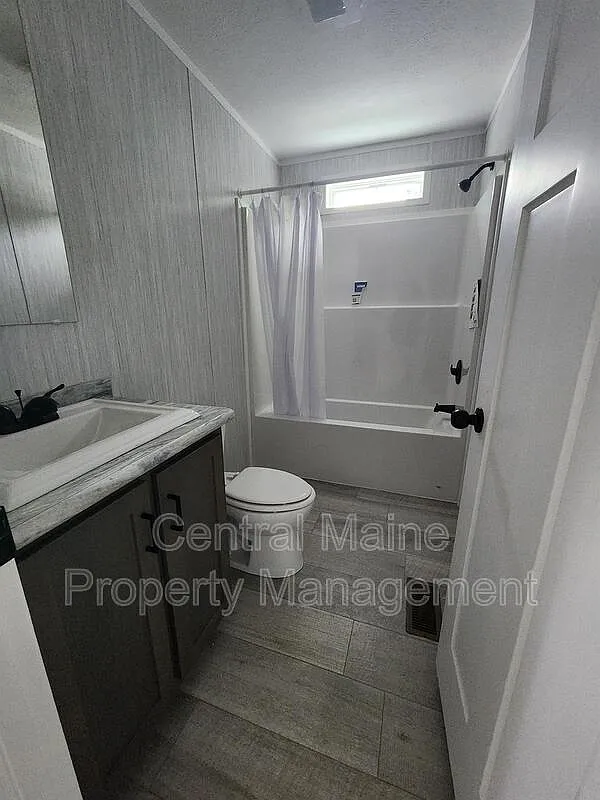 2 bed, 2.0 bath, 840 sqft, $1,350 — Photo 3