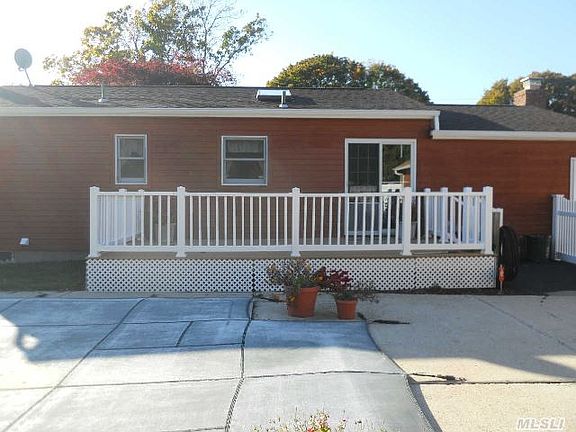 3rd image of 61 Furman Ave