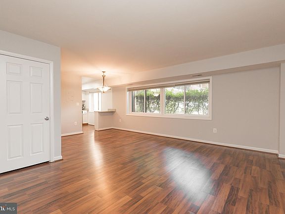 5th image of 3240 S 28th St APT 204