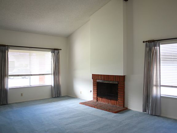 2nd image of 4361 Manzanita