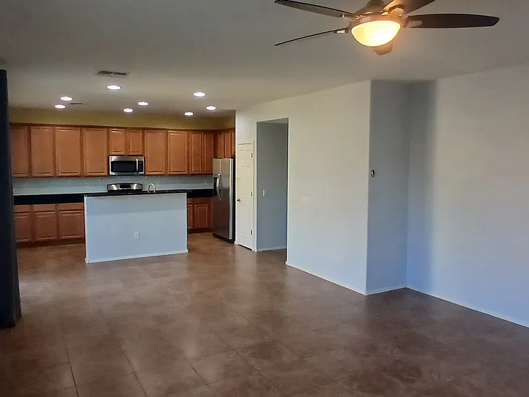 10453 S Boothill Way — Photo 38