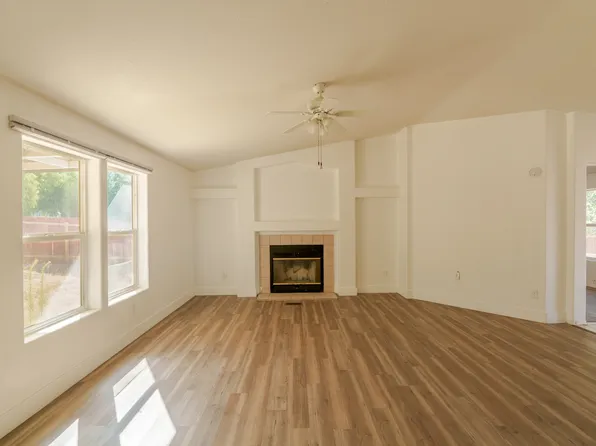 25120 Charina Rd, Homeland, CA 92548