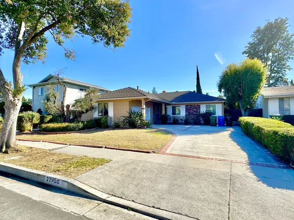 22330 Mobile St, Canoga Park, CA 91303