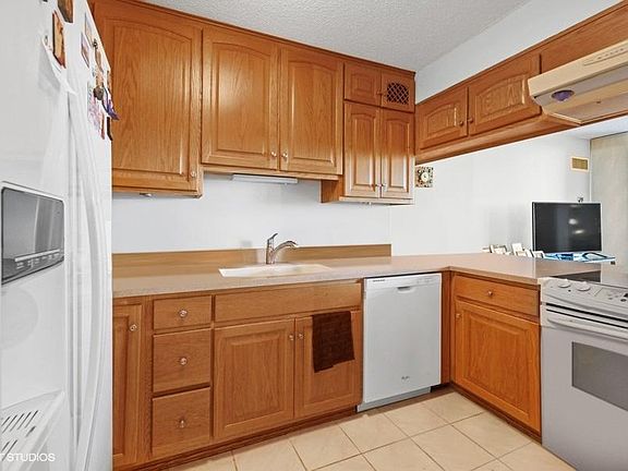 4th image of 480 N McClurg Ct APT 608