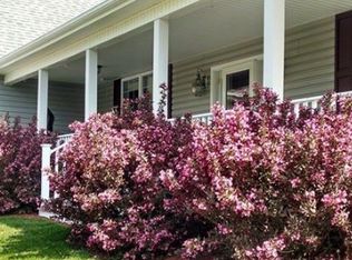 183 Hillside Oaks Dr, Jefferson, NC 28640