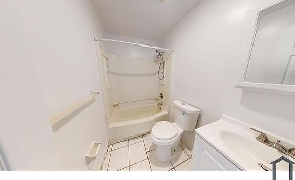 3rd image of 5A Ludwig Ln #1