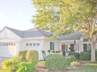 2135 Bedford Ave, Clovis, CA 93611
