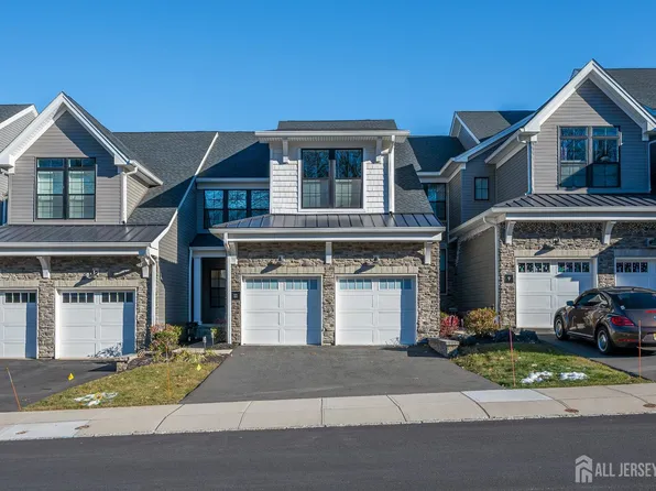 11 Swenson St, Denville, NJ 07834