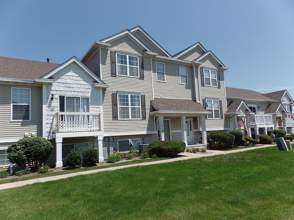 1st image of 1619 Fieldstone Dr N