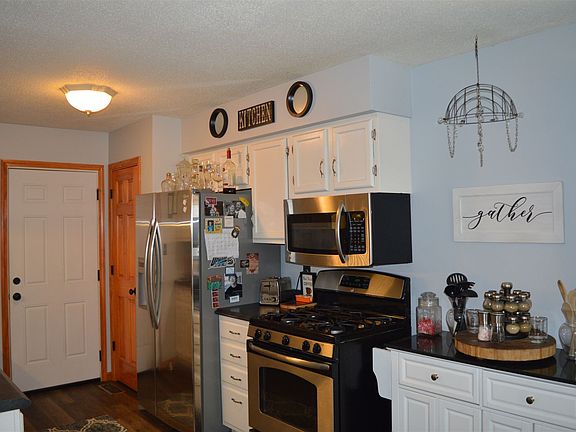 3rd image of 7930 Briarwood Ct