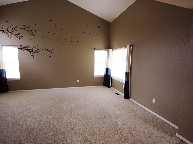 10470 Dresden St — Photo 9