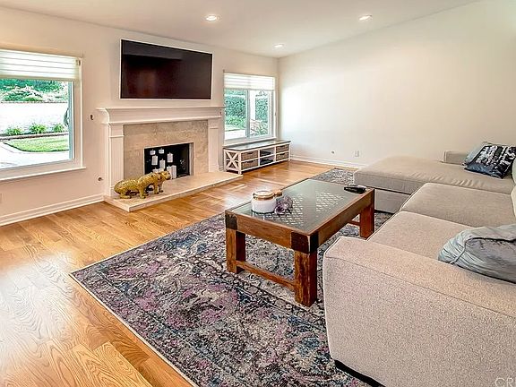 2nd image of 10 Peregrine Cir