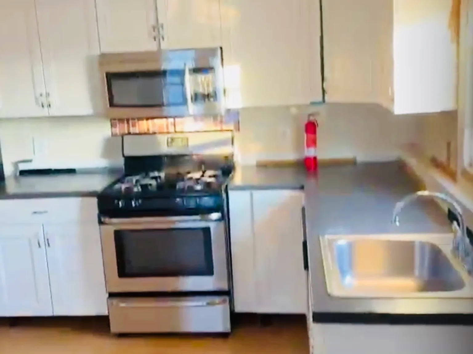 4 bed, 1913 sqft, $3,600 — Photo 4