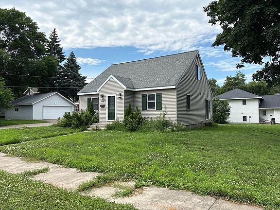 2nd image of 102 Cleveland Ave