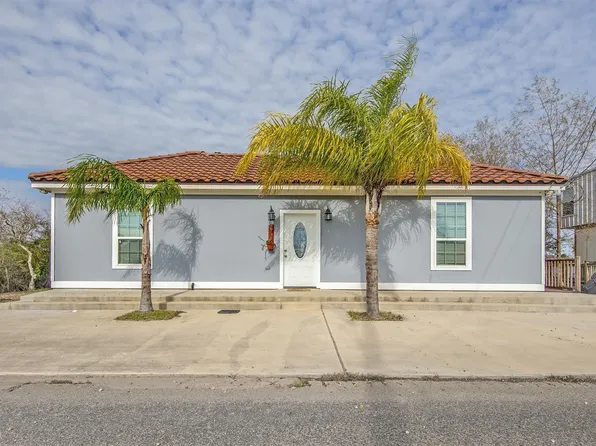 2734 Avenue D, San Leon, TX 77539