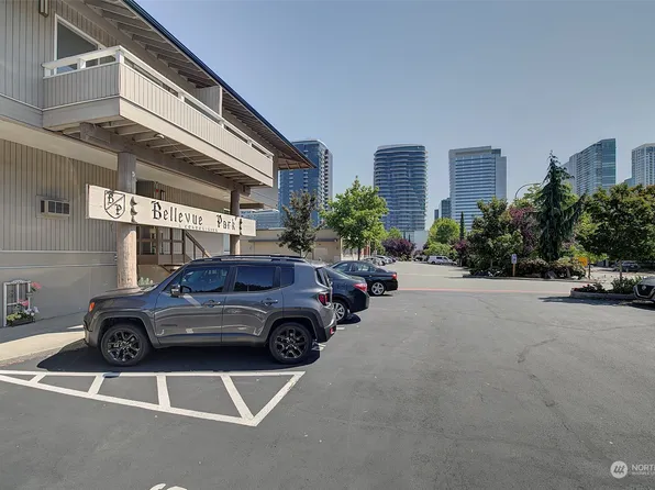922 100th Avenue NE #222, Bellevue, WA 98004