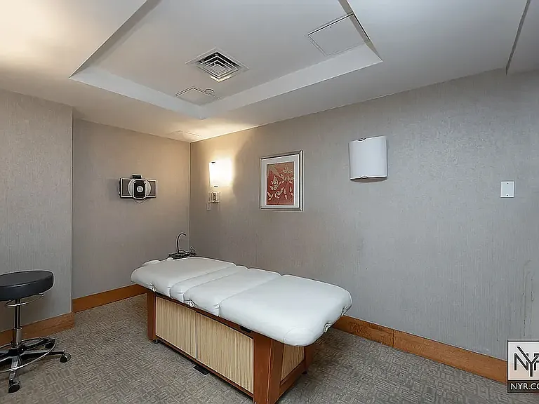 20 West St #11E — Photo 20