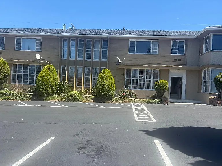 78-E Unit-downstairs