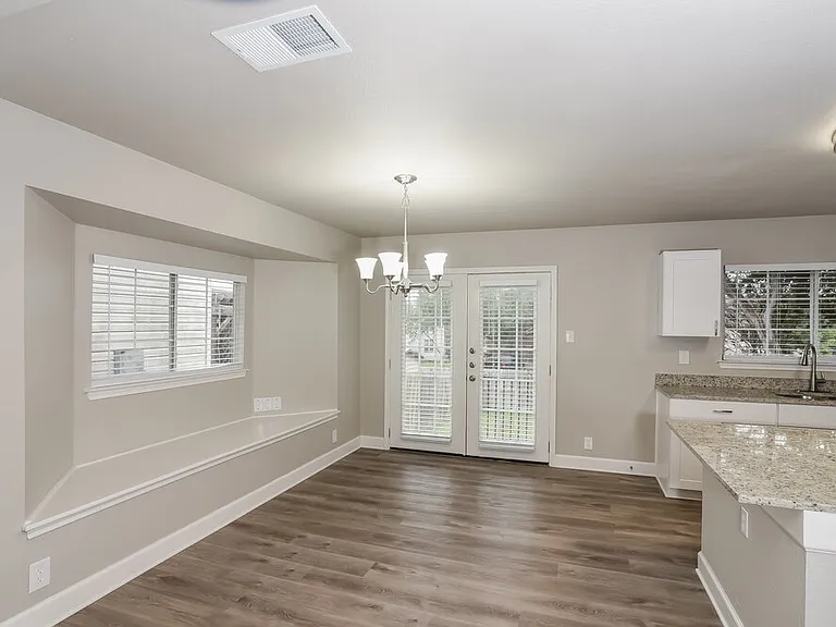 10507 Stone Creek Pl — Photo 5