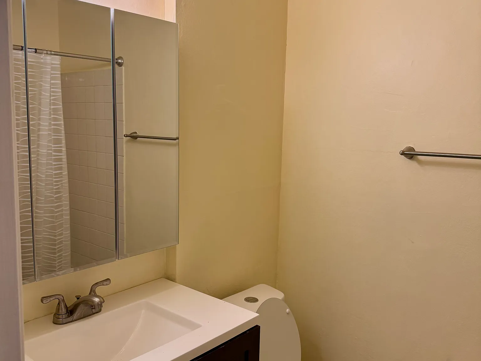 4 bed, 1784 sqft, $1,500 — Photo 4