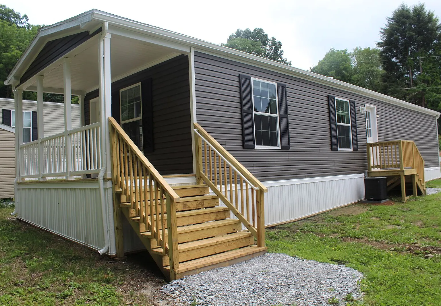 Comfortable Mobile Home In Glen Rock — Photo 1