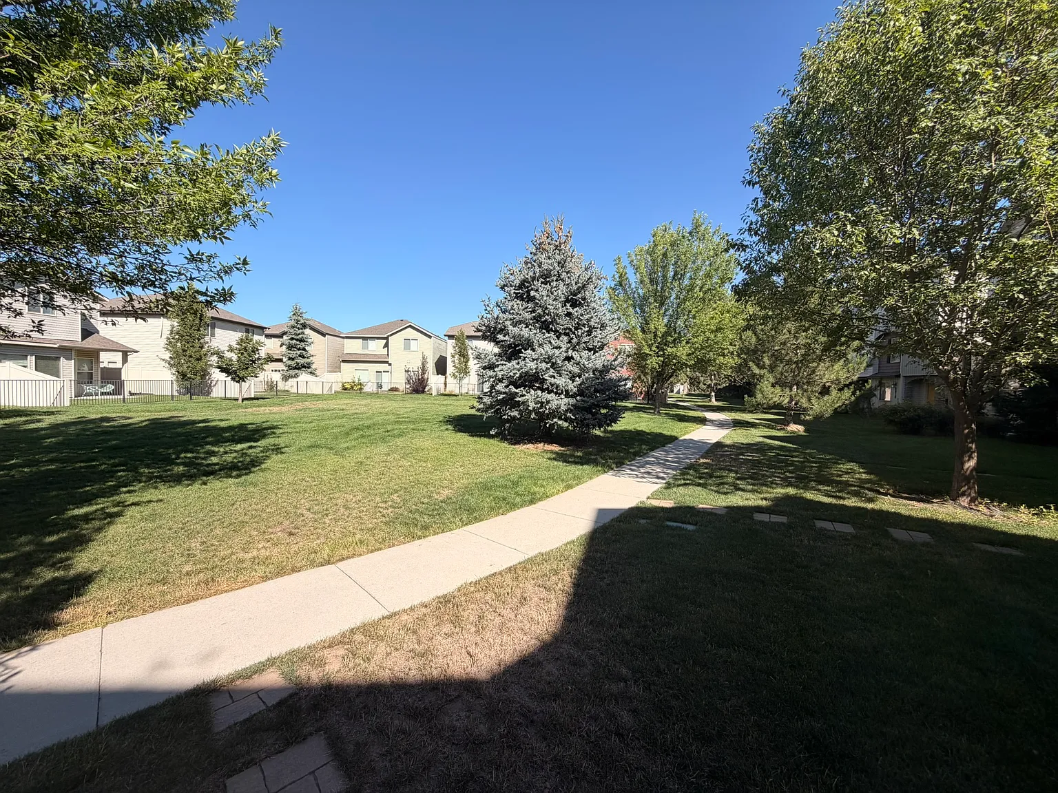 3 bed, 1527 sqft, $3,000 — Photo 3