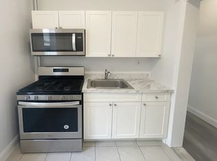 32-86 35th St #32, Astoria, NY 11106