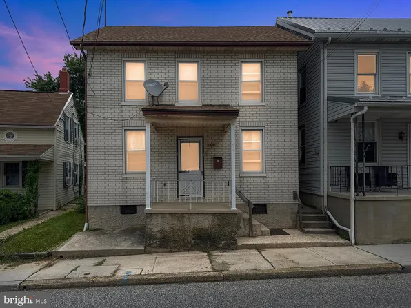 160 N 2nd St, Mc Sherrystown, PA 17344