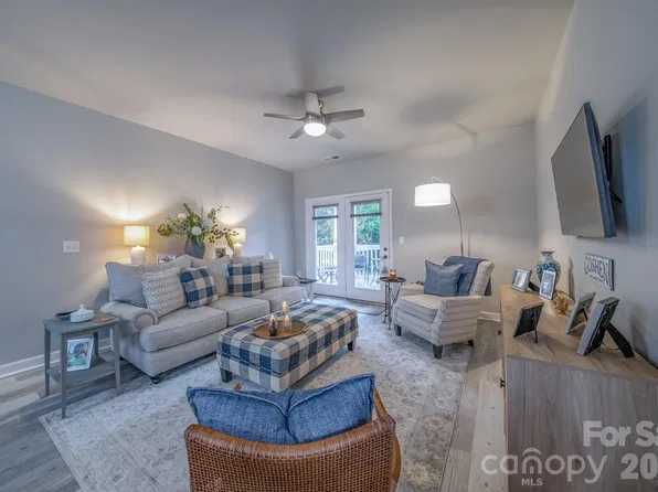 17110 Red Feather Dr, Charlotte, NC 28277