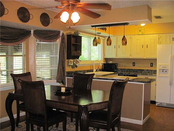 4th image of 205 Cawthorn Dr
