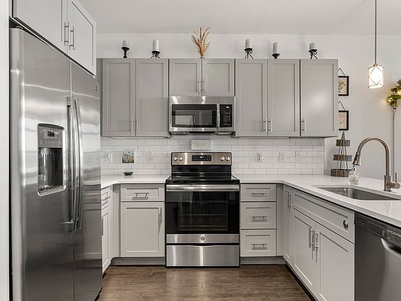 3rd image of 1638 54th Ave N #230