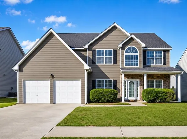 4106 Eldon Dr, Fairburn, GA 30213