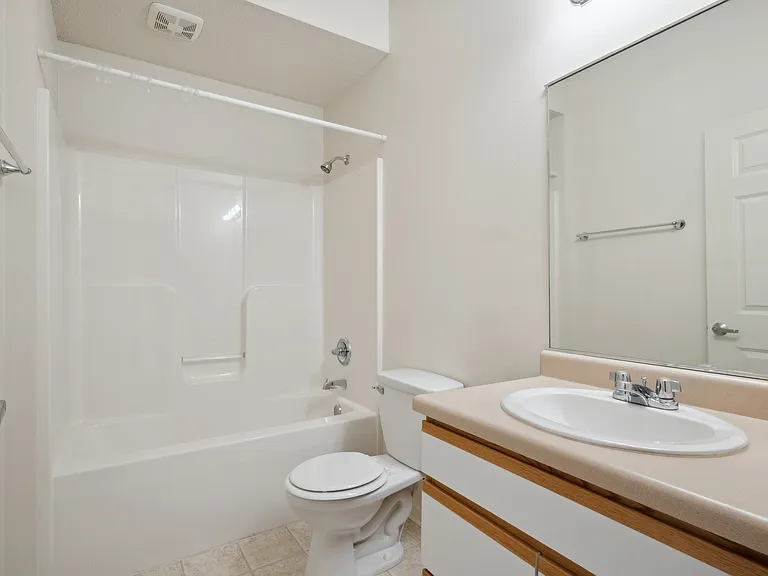 Stonegate Village Apartments — Photo 21