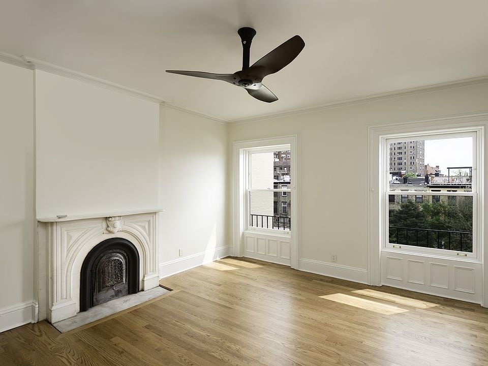 1st image of 206 Park Pl
