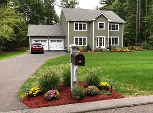 2 Indian Pipe Dr, Hadley, MA 01035