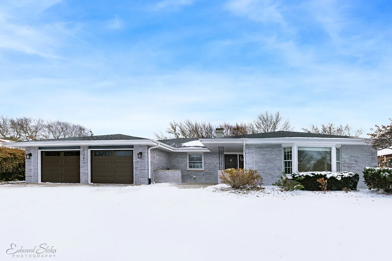 2313 W Weathersfield Way photo 1