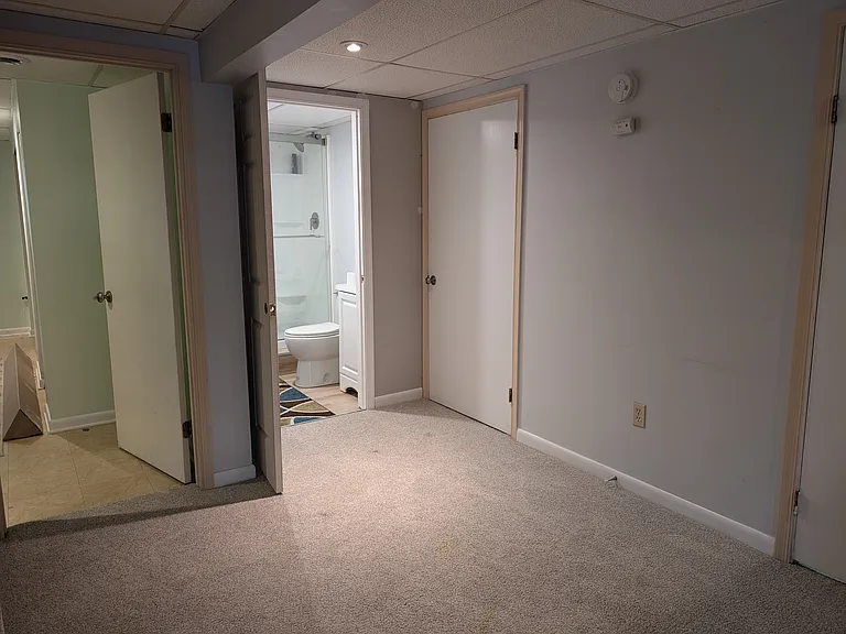 43-5 Azalea Way #WHOLE HOUSE — Photo 22