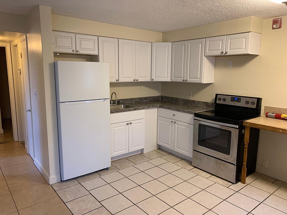 1st image of 7 Hurwood Ave