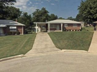 10 Rose Ct, Saint Charles, MO 63301