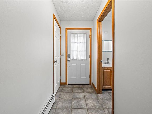 4th image of 219 Maplewood Drive