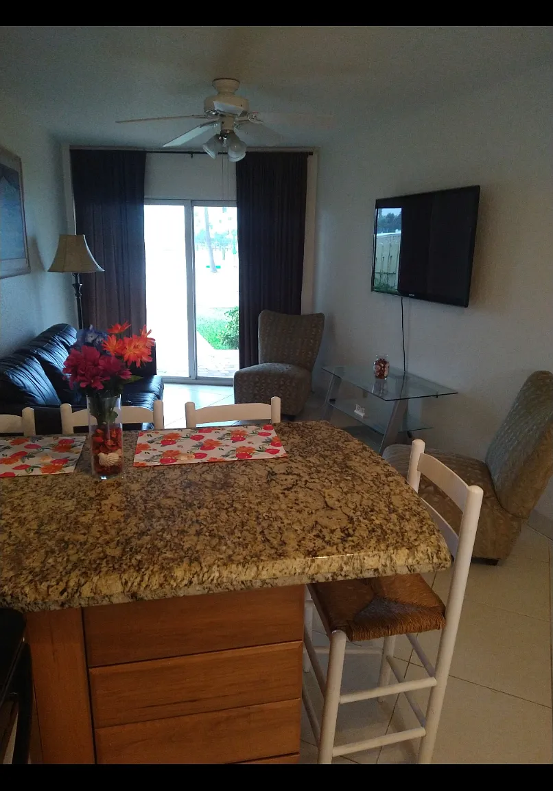 1 bed, 476 sqft, $2,200 — Photo 4
