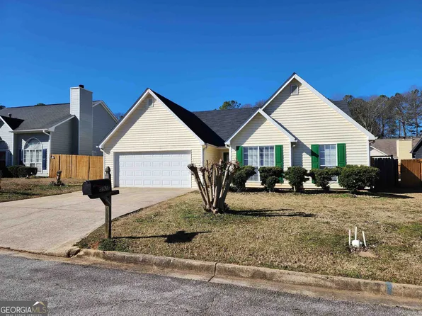 5927 Farmbrook Ln, Rex, GA 30273