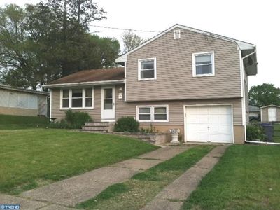 28 La Gorce Blvd, Burlington, NJ, 08016