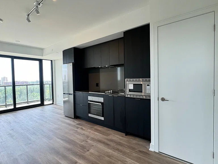 86 Dundas St E #1114 — Photo 8